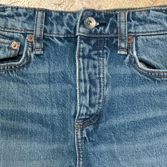 Rag & Bone Dre Low Rise Denim Shorts Size 25 Medium Wash Frayed Hem Designer - Picture 8 of 11
